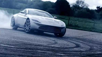 Videón az Aston Martin DB10