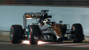 Lauda kongatja a vészharangot a Mercedesnek
